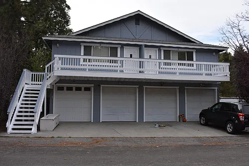 207 Meadow Ln #C Photo 1 207 Meadow Ln #C Photo 1
