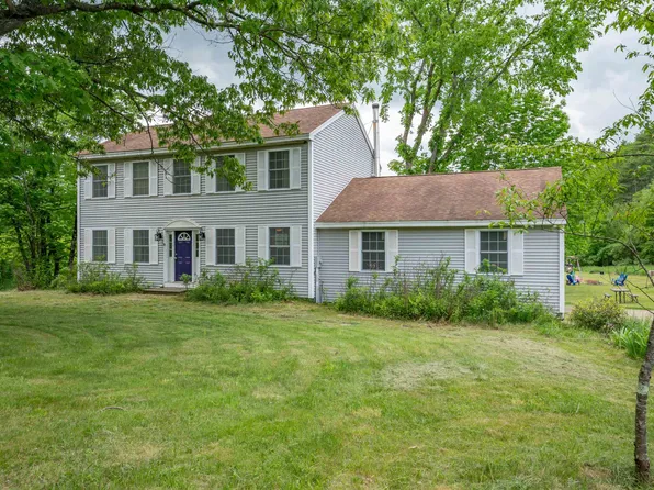 401 River Road, Weare, NH 03281