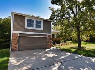 108 Alder Ct, Rolling Meadows, IL