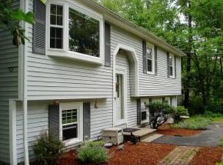 78 Wilsons Crossing Rd, Auburn, NH 03032