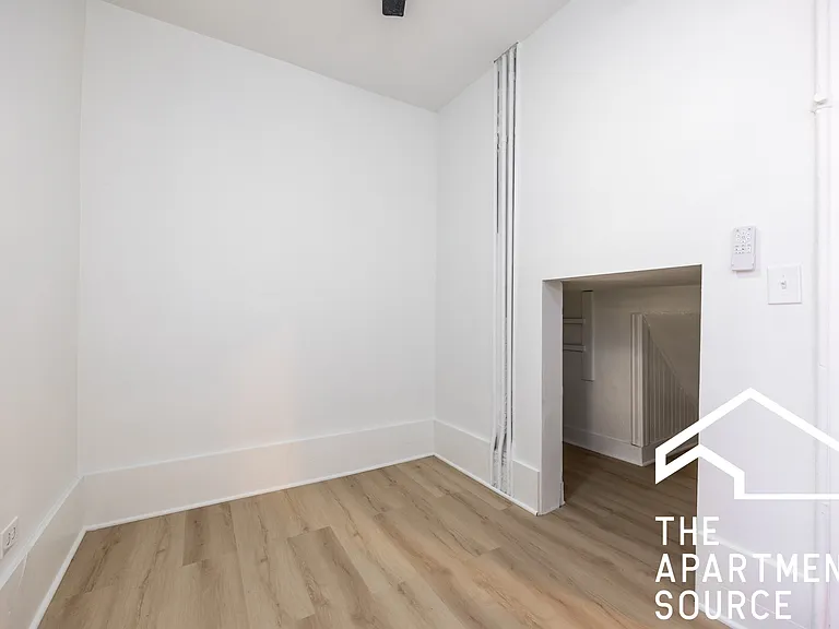 2301 N Leavitt St #1 — Photo 16