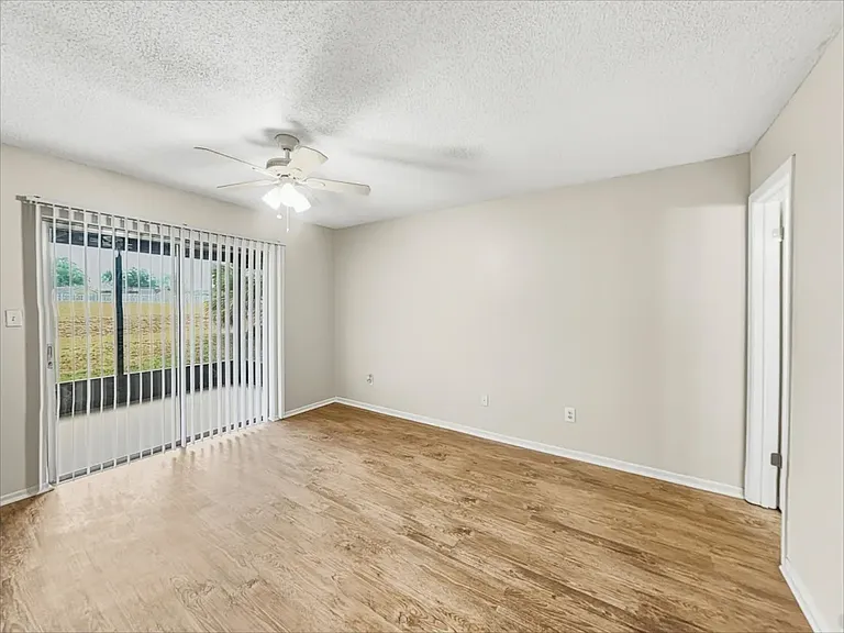 1171 La Mesa Ave — Photo 13