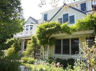 1 Bird Pl, West Roxbury, MA 02132