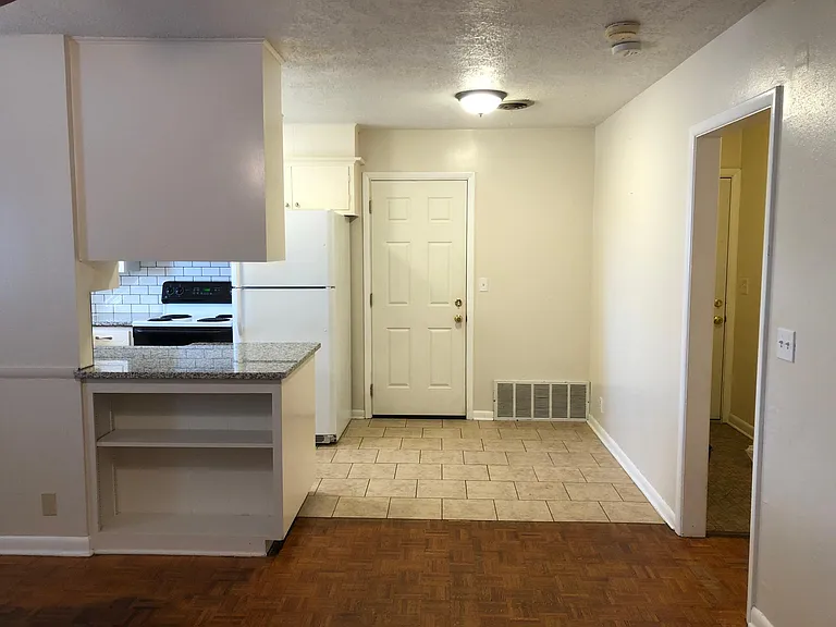 1508 Southern Heights Ave — Photo 18