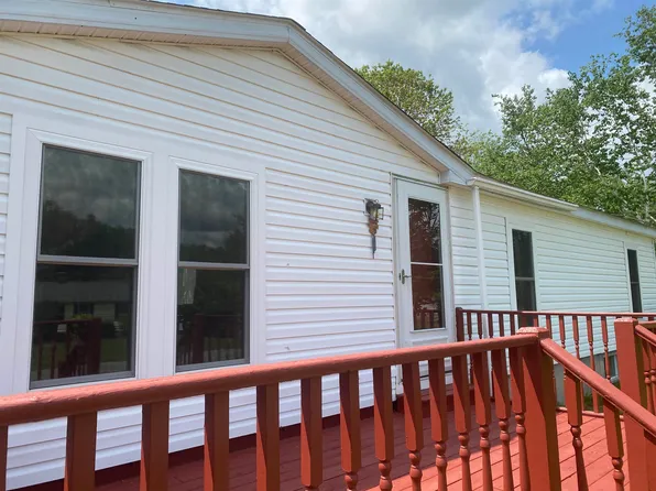 566 Lake Drive, Shaftsbury, VT 05257