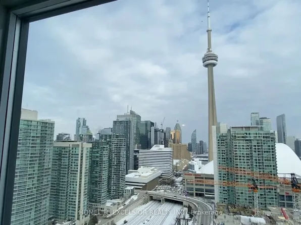 25 Telegram Mews #3203, Toronto, ON M5V 3Z1