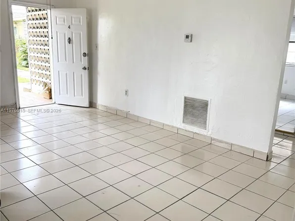 1788 SW 7th St #4, Miami, FL 33135