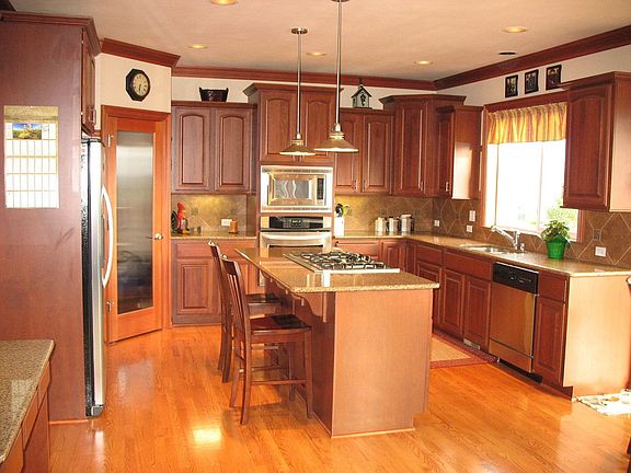 Gourmet Kitchen