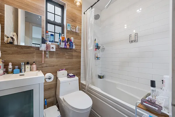 Sold by Highline Residential | media 16