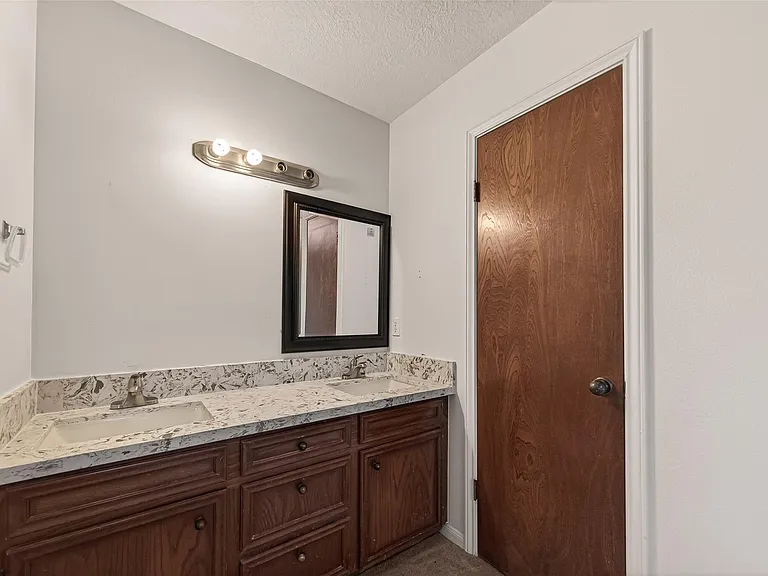 12835 Woodlite Ln — Photo 31