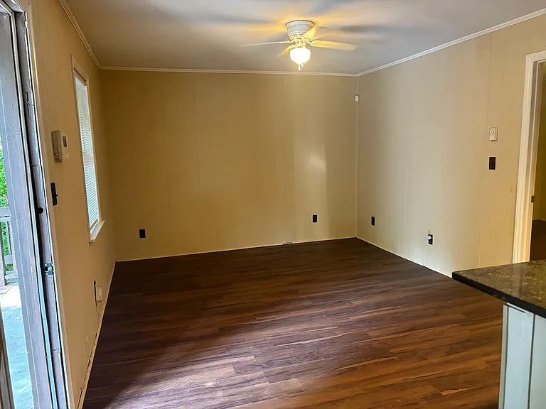 4295 Brownsboro Rd #4 — Photo 6