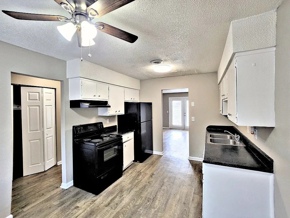 Avalon Cove Townhomes