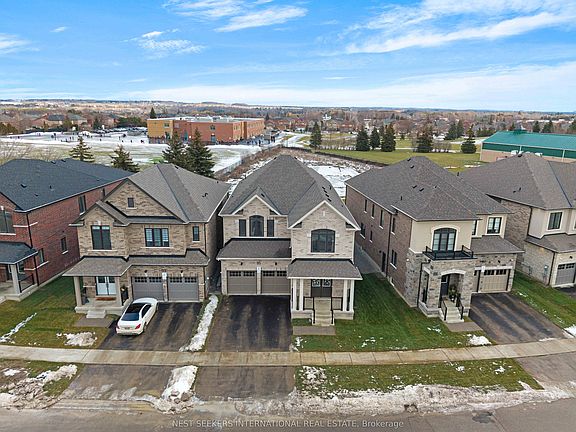 2nd image of 95 Pembrook St