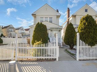 11026 217th St, Jamaica, NY 11429