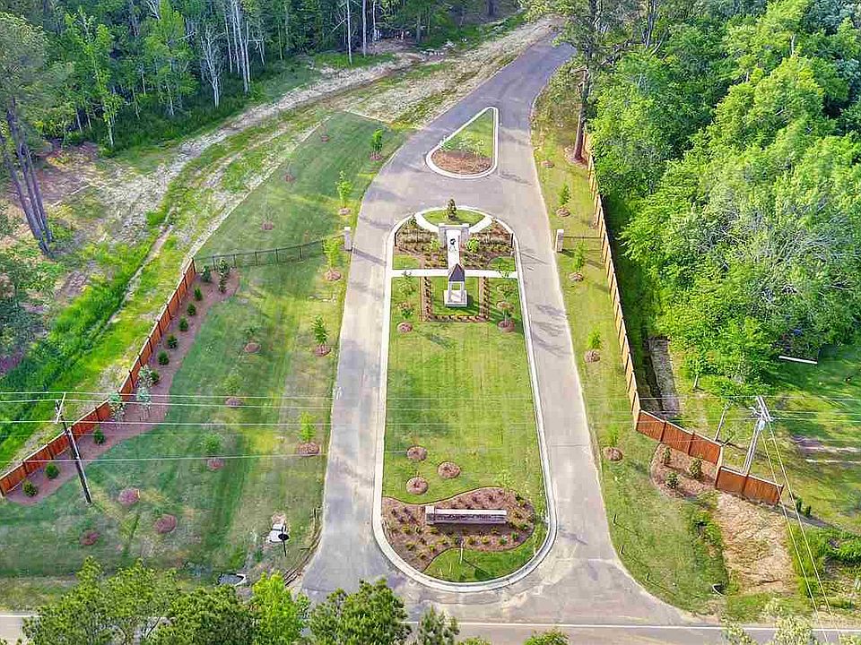 2nd image of 21 Dogwood Dr