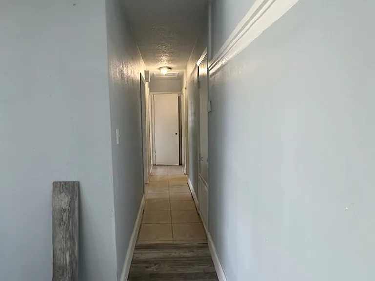 7120 Prato Ave — Photo 3