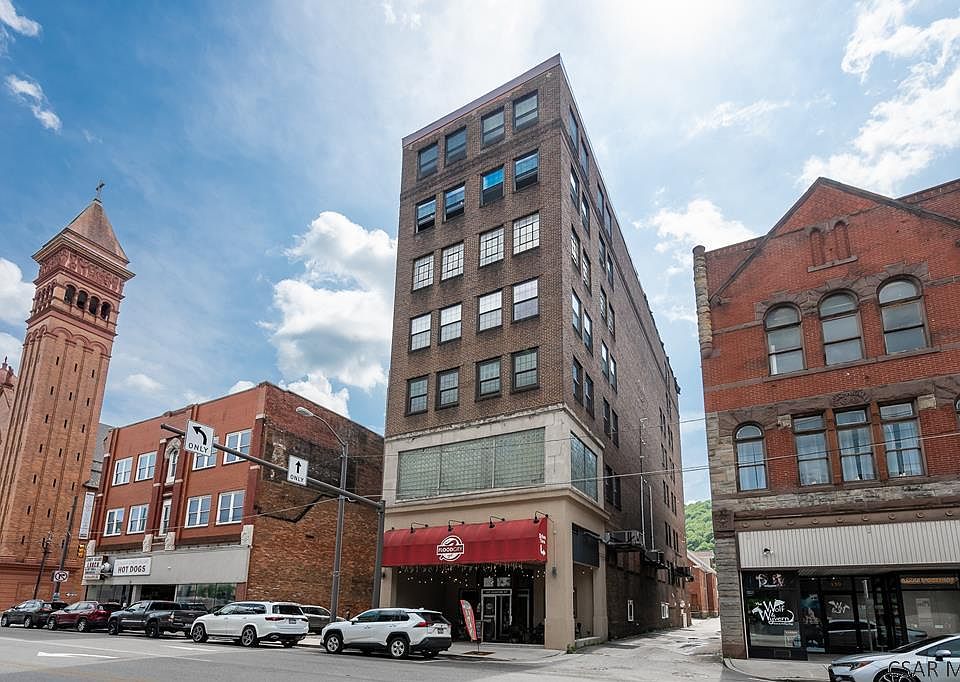 1st image of 137 Clinton St APT 3B