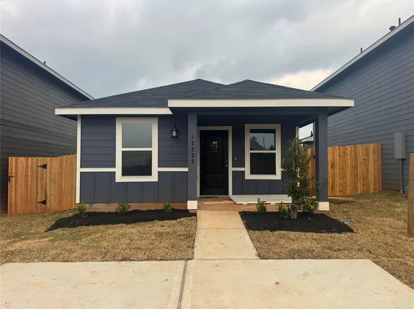 12223 Shield Crest Ct, Willis, TX 77378