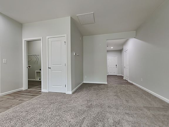 4th image of 1917 72nd Ave SE