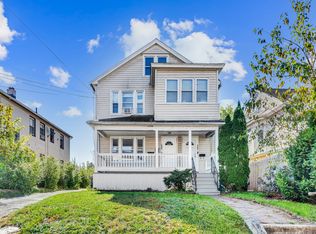 211 Holcomb St, Hartford, CT 06112