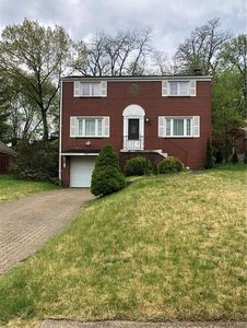 215 Dundee Dr, West Mifflin, PA, 15122