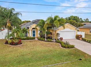 3215 SE West Snow Rd, Port Saint Lucie, FL 34984