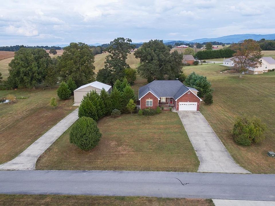 1st image of 290 Skyway Dr