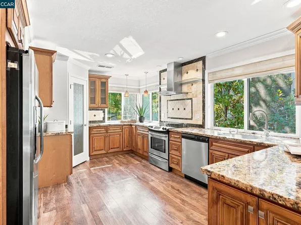 3462 Rossmoor Pkwy APT 1, Walnut Creek, CA 94595