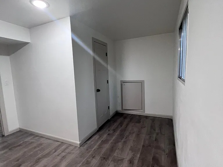 1535 Adams Ave — Photo 14