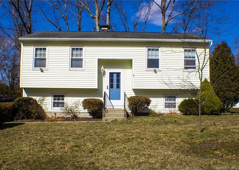 18 Beechwood Blvd, Plainfield, CT 06374 Zillow