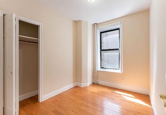 4th image of 465 W 159th St APT 42