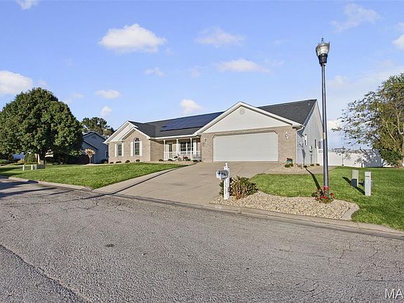3rd image of 3507 Castelli Dr
