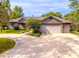 24-37 Ridgewood Ct, Lanark, IL 61046