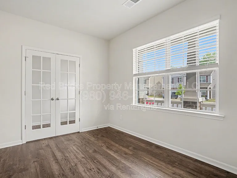 11010 Austin Estates Dr — Photo 6