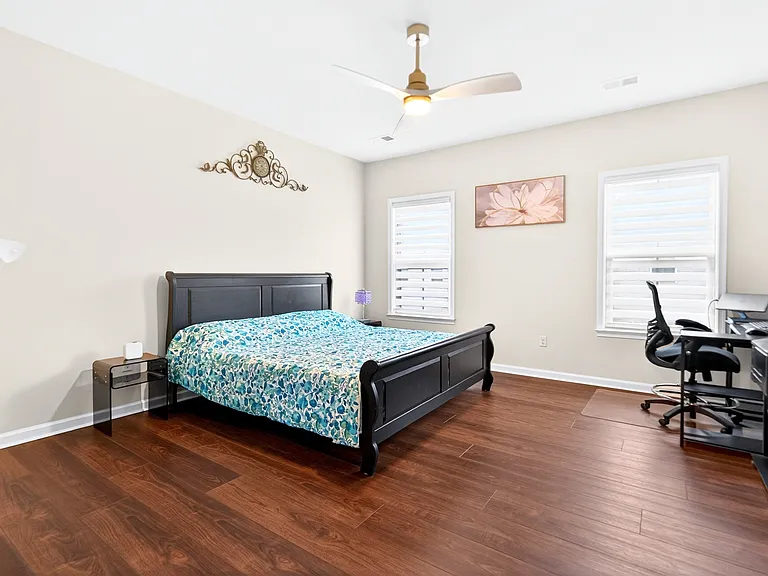 408 Fairmont Dr — Photo 35