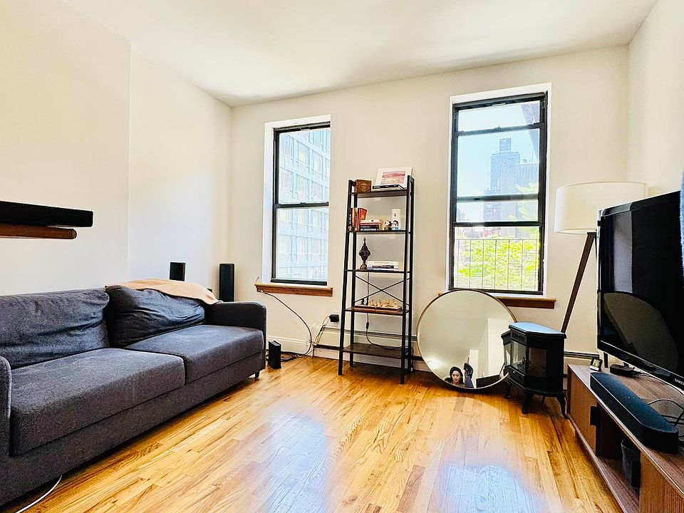 1st image of 195 E 2nd St #34