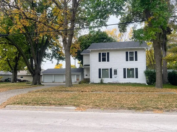 603 Superior St, Emmetsburg, IA 50536
