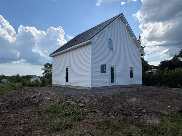 100 Maloney St, Sydney, NS B1N 2C8
