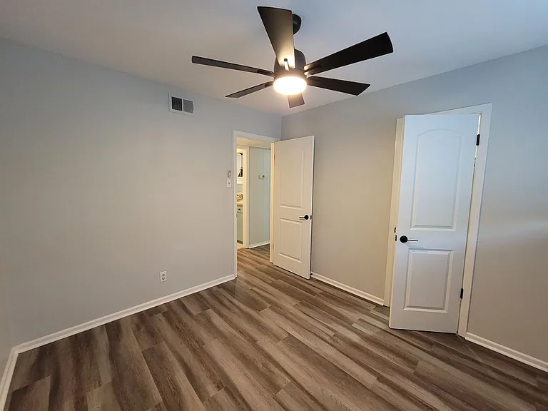 219 W Silversands Dr #5 — Photo 13