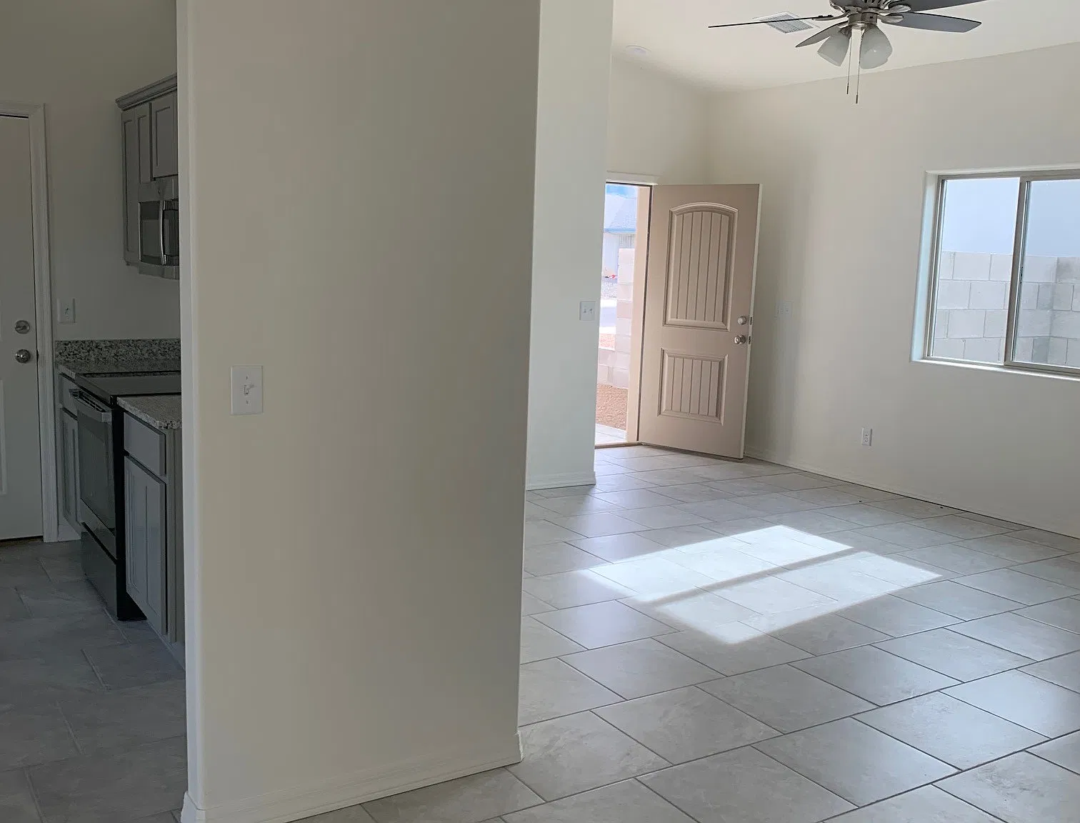 3 bed, 1175 sqft, $1,600 — Photo 3