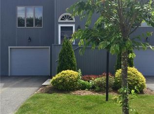 19 Tamarac Dr #C, Smithfield, RI 02828