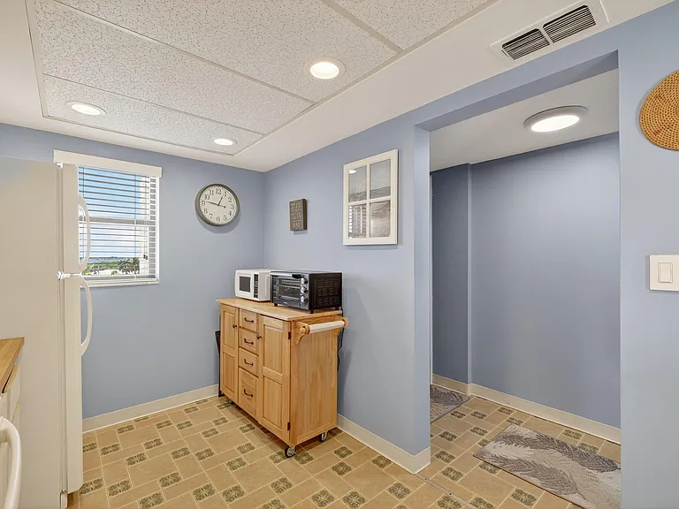 10310 S Ocean Dr #610 — Photo 11
