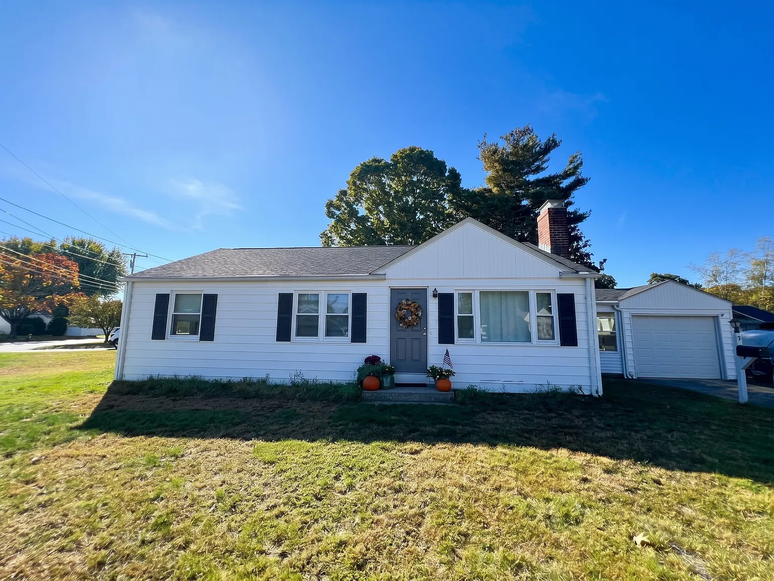 3 bed, 1070 sqft, $2,475 — Photo 2