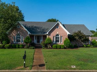 64 Steeplechase Dr, Jackson, TN 38305