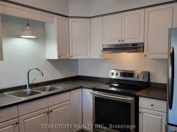 15 Sandra Rd, London, ON N5V 4X5