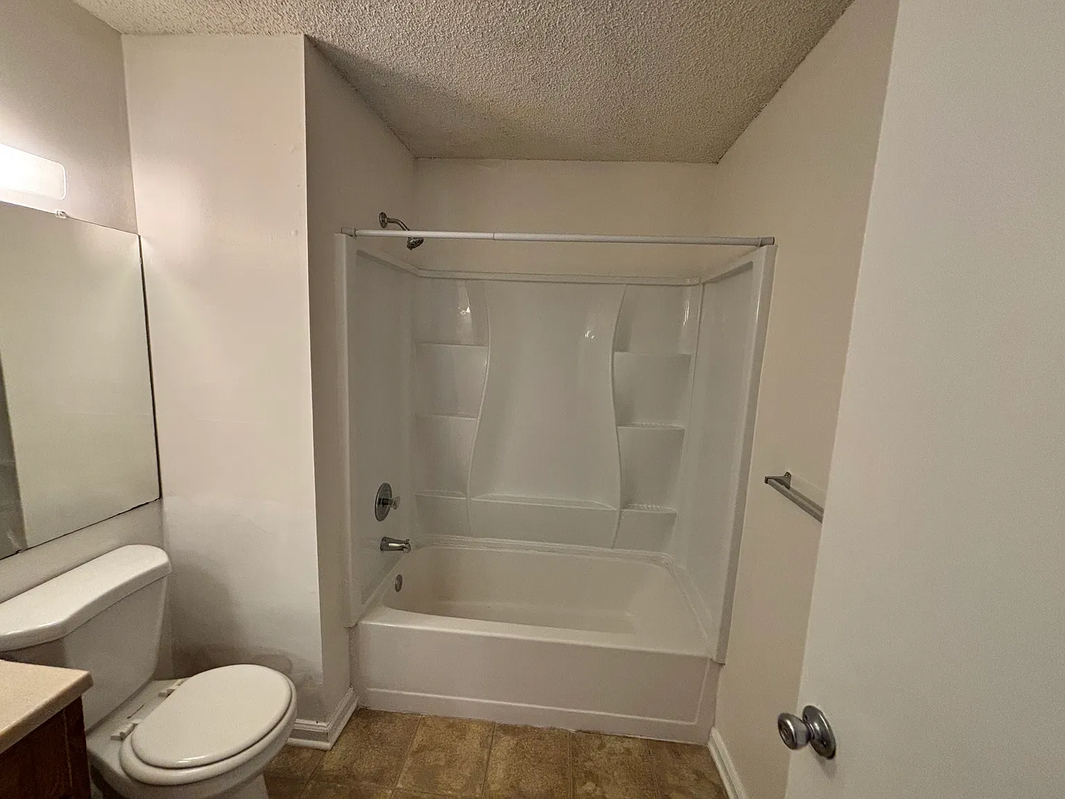 2 bed, $2,000 — Photo 2