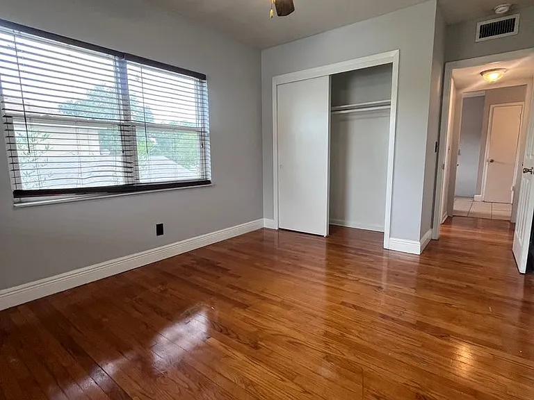 3806 -3808 W El Prado Blvd — Photo 8