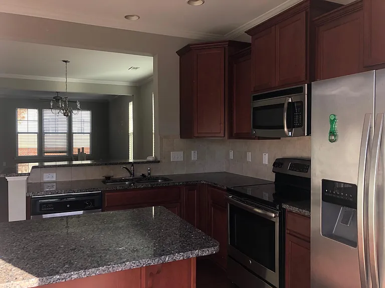 1014 Summerhouse Rd — Photo 5