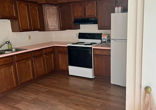 560 Walnut St — Photo 15
