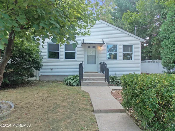 111 Chestnut Avenue, Atlantic Highlands, NJ 07716